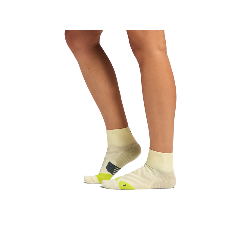 On Running Performance Mid Sock Seedling/Kiwi