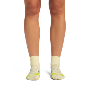 On Running Performance Mid Sock Seedling/Kiwi